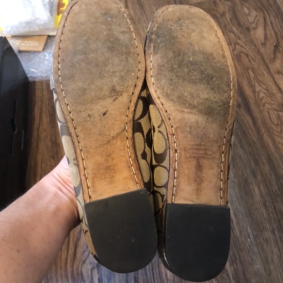 Vintage Coach loafers, gold/brown with gold hardware, size 9 - Picture 11 of 15